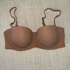 SKIMS Fits Everybody Strapless Bra